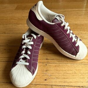 Women’s Adidas Superstar sneakers